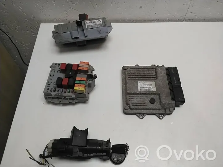 Fiat Doblo Sterownik / Moduł ECU 51805371