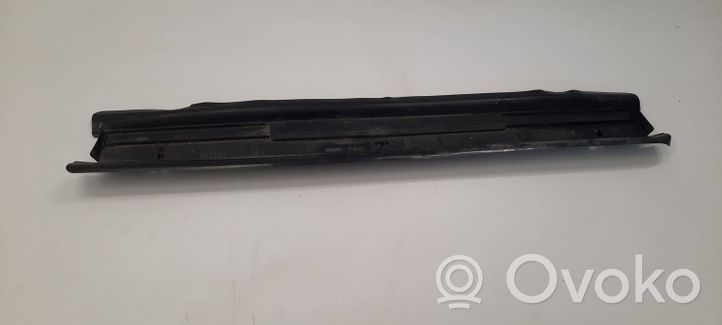 Lexus ES 300h Radiator trim 1659225010