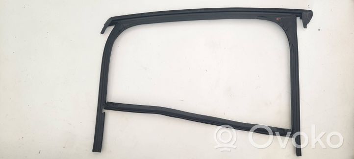 Porsche Cayenne (9Y0 9Y3) Moulures des vitres de la porte arrière 9Y3839431