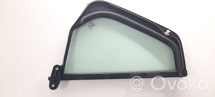 Volkswagen Jetta VI Rear vent window glass 5C6845213