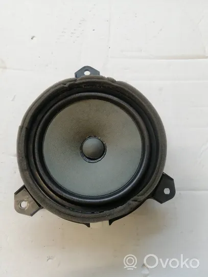 Toyota Yaris Front door speaker 