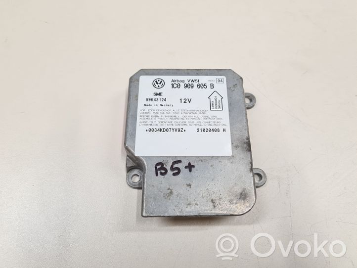 Volkswagen PASSAT B5.5 Module de contrôle airbag 1C0909605B