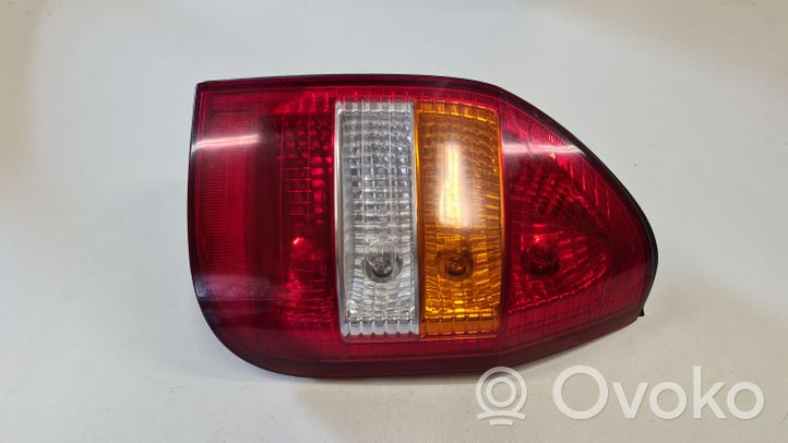 Opel Zafira A Lampa tylna 62281