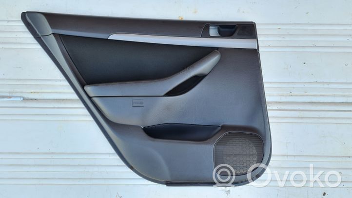 Toyota Avensis T250 Rivestimento del pannello della portiera posteriore 6763405010