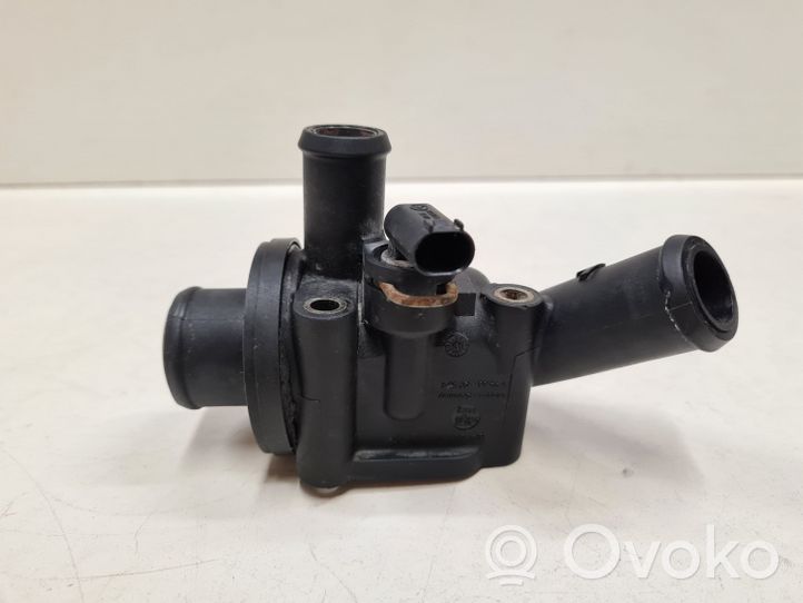 Mercedes-Benz A W168 Boîtier de thermostat / thermostat A668203