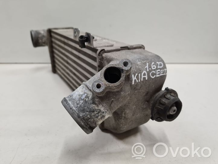 KIA Ceed Chłodnica powietrza doładowującego / Intercooler 282702A610