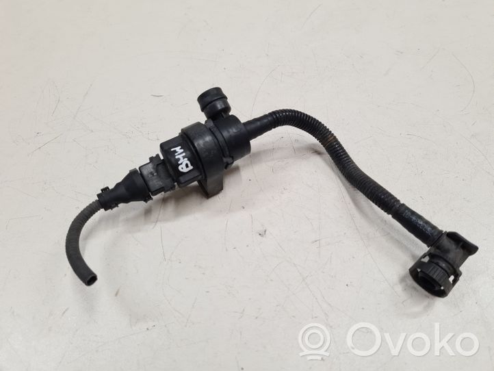 BMW 3 E92 E93 Vacuum valve 7572231