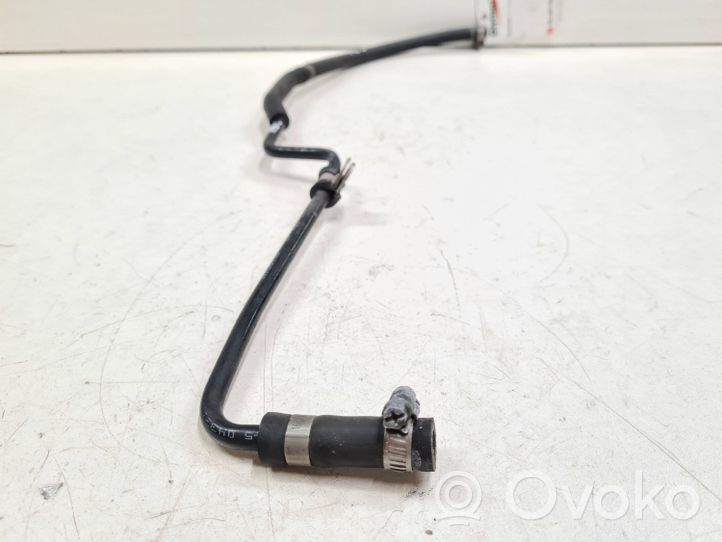 Mercedes-Benz C W203 Tuyau d'alimentation conduite de carburant 2035010125