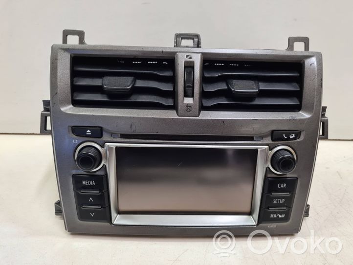 Toyota Verso-S Radio / CD/DVD atskaņotājs / navigācija 8614052012