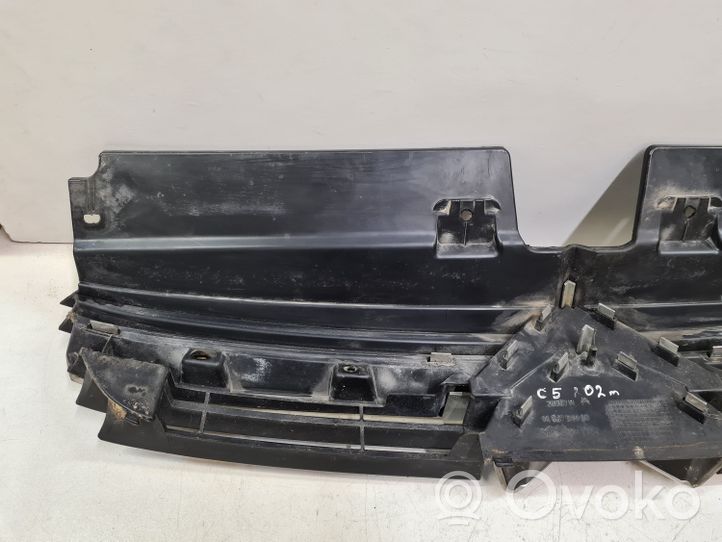 Citroen C5 Maskownica / Grill / Atrapa górna chłodnicy 9636751980