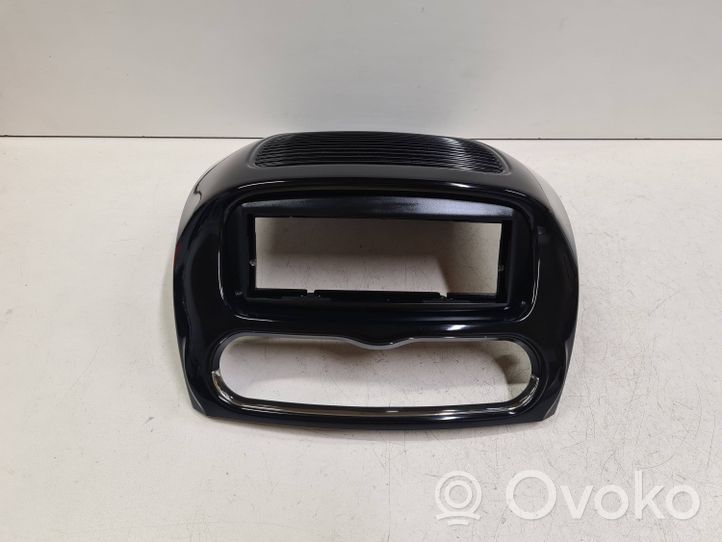 Peugeot iOn Radio/GPS head unit trim 8002B115ZZ