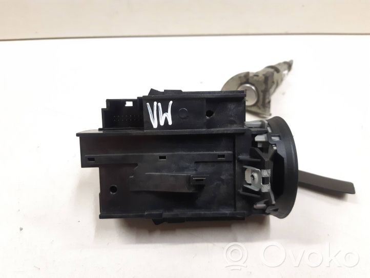 Volkswagen PASSAT B6 Przekaźnik blokady zapłonu 3C0905843