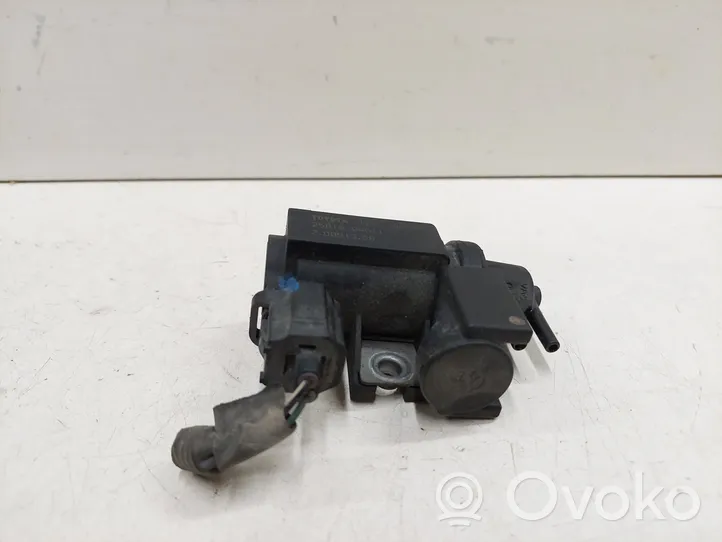 Toyota Corolla Verso E121 Solenoidinis vožtuvas 70051308