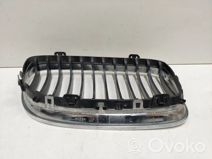 BMW 3 E90 E91 Front grill 51137201967