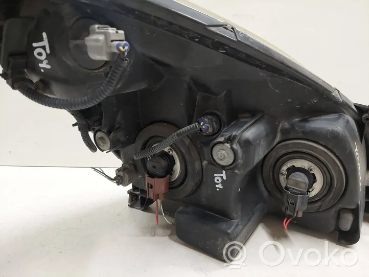 Toyota Corolla Verso E121 Faro/fanale 9073780