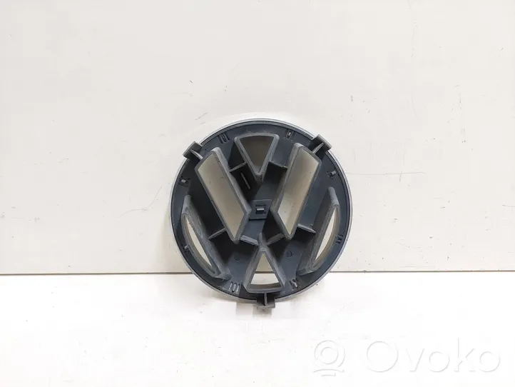 Volkswagen Touareg I Logo, emblème, badge 7L6853601