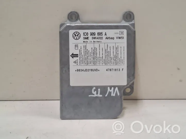 Volkswagen Transporter - Caravelle T5 Module de contrôle airbag 1C0909605A