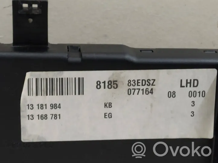 Opel Vectra C Fuse module 13168781