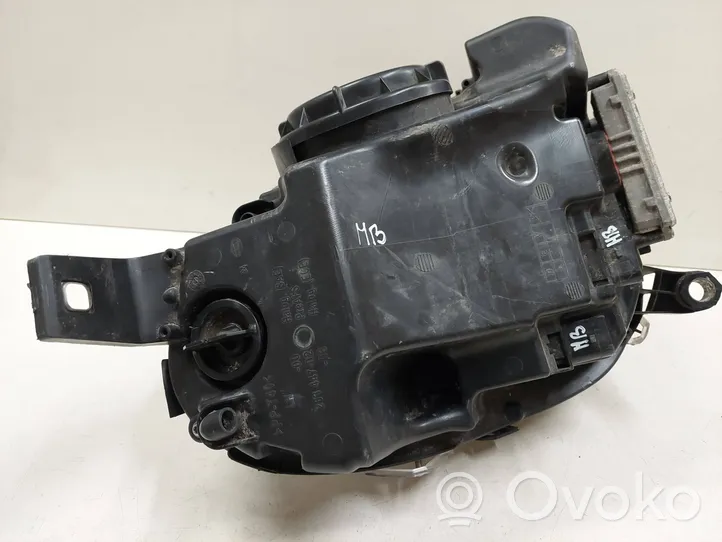 Mercedes-Benz R W251 Phare frontale A2518260191