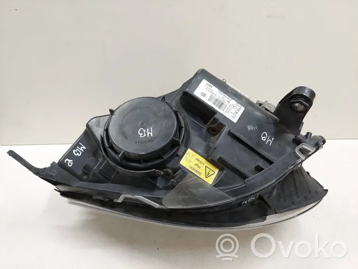 Mercedes-Benz R W251 Lampa przednia A2518202261