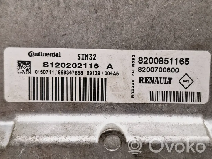 Renault Clio III Calculateur moteur ECU 8200851165