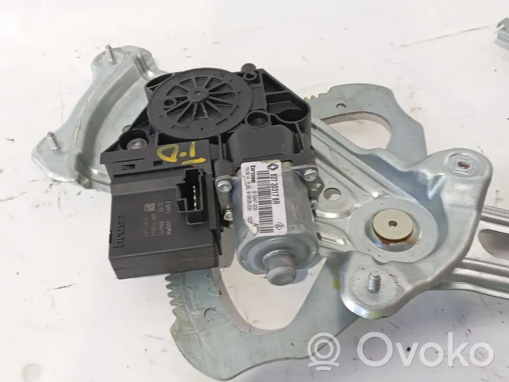 Renault Scenic RX Elektryczny podnośnik szyby drzwi tylnych 827303178r