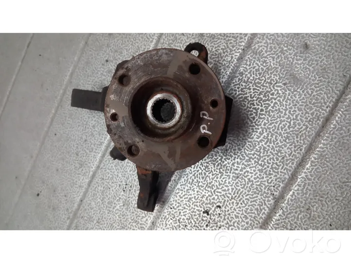 Renault Clio II Front wheel hub 