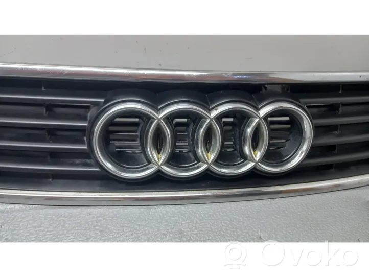 Audi A6 S6 C5 4B Grille de calandre avant 