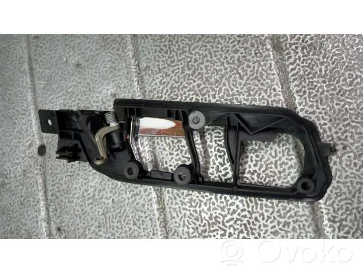 Volkswagen Polo Front door interior handle 