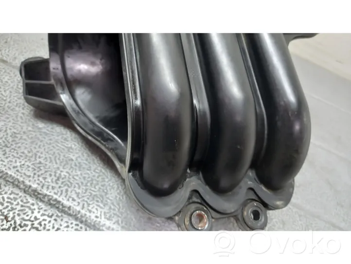 Volkswagen Polo Intake manifold 