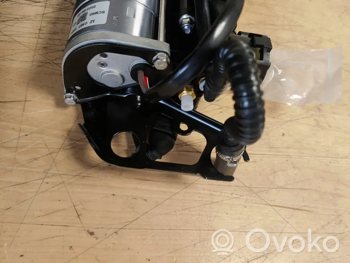 Audi A6 S6 C6 4F Compresseur / pompe à suspension pneumatique 