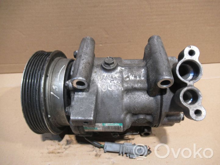 Renault Clio III Ilmastointilaitteen kompressorin pumppu (A/C) 8200600122