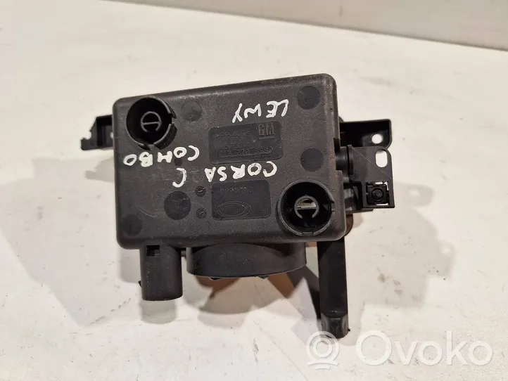 Opel Corsa C Światło przeciwmgłowe przednie 13270399