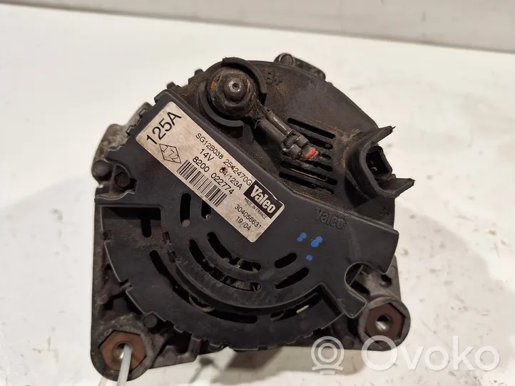 Renault Clio II Generatore/alternatore 8200022774