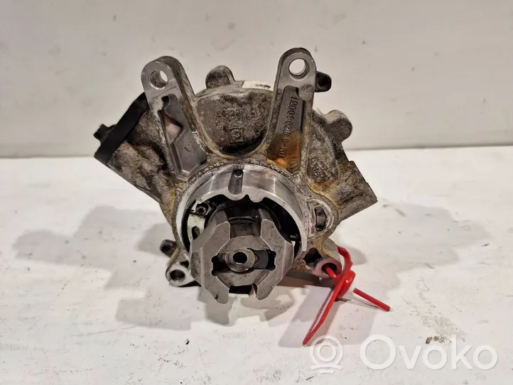 Opel Astra J Pompe à vide 55488984