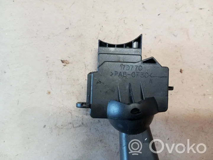 Volvo V50 Leva comando tergicristalli 17D770