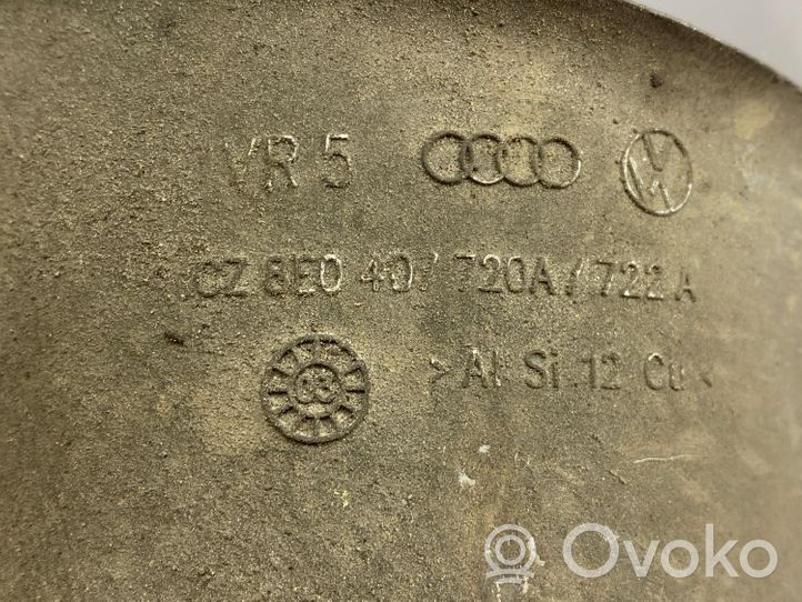 Audi A6 S6 C6 4F Inna część silnika 8L0407720A