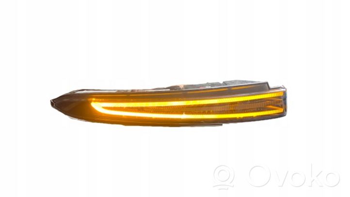 Aston Martin DBS Lampa tylna KY6313405CD