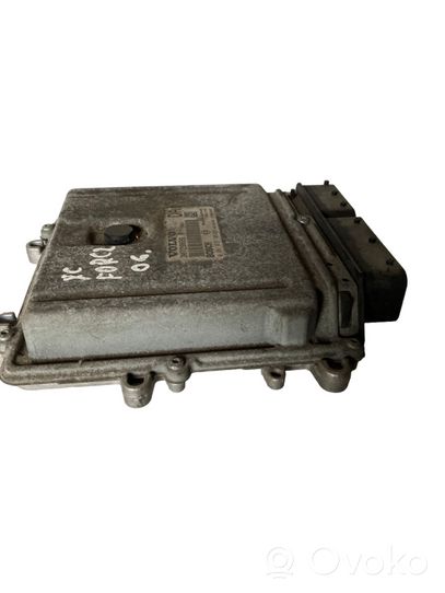 Volvo V70 Sterownik / Moduł ECU 30729826A