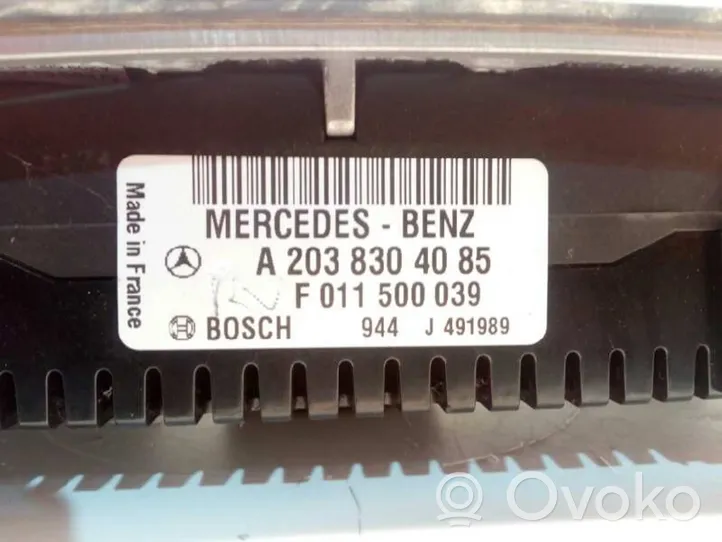 Mercedes-Benz CLK A209 C209 Oro kondicionieriaus/ klimato/ pečiuko valdymo blokas (salone) A2038304085