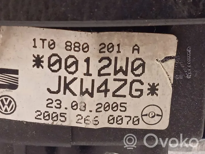 Volkswagen Polo IV 9N3 Ohjauspyörän turvatyyny 1T0880201A