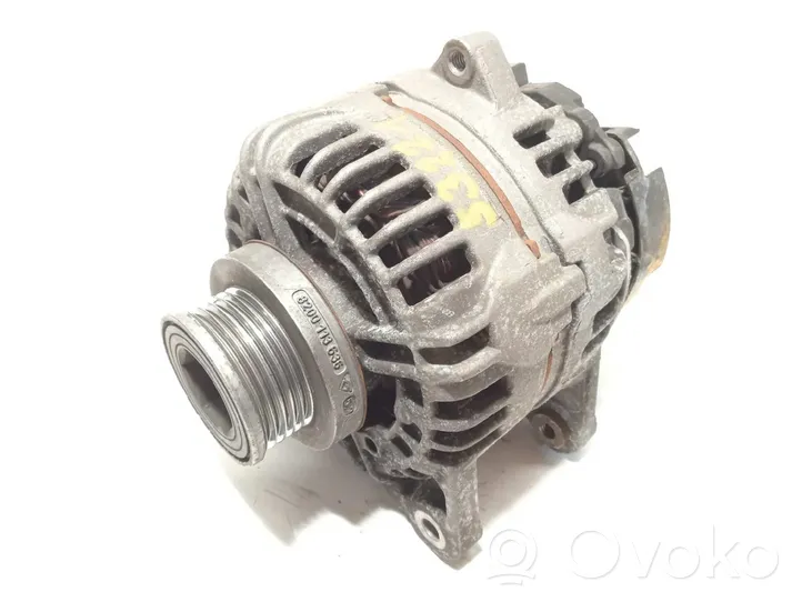 Renault Clio III Generatore/alternatore 8200325823