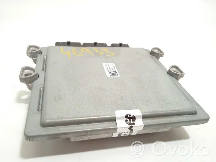 Citroen C4 I Picasso Calculateur moteur ECU 9663572880