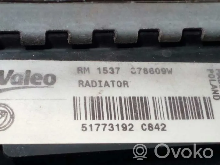 Fiat Panda II Radiateur de refroidissement 51773192