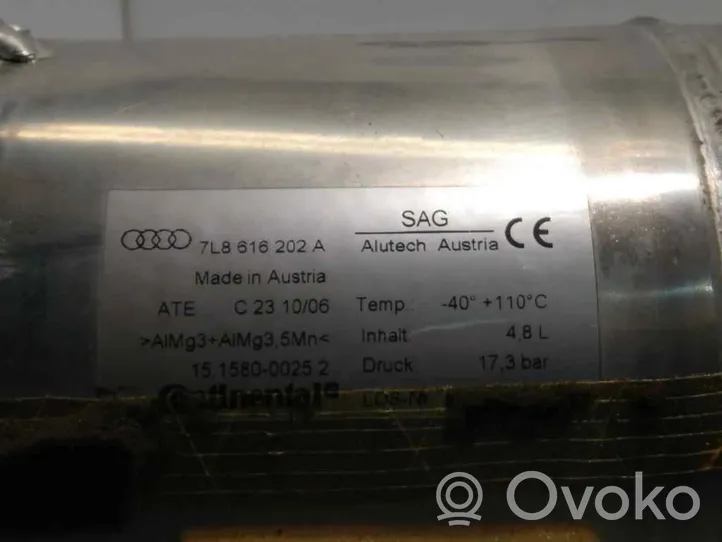 Audi Q7 4L Oro talpa 7L8616202A