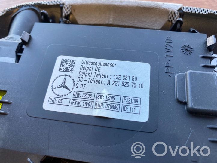 Mercedes-Benz S W221 Czujnik ultradźwiękowy A2218200180