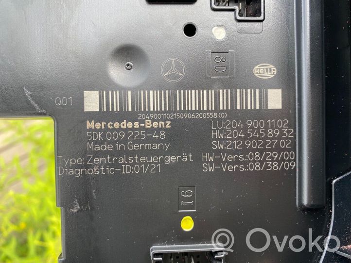 Mercedes-Benz C W204 Set scatola dei fusibili A2049001102