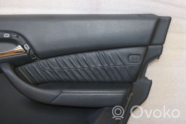 Mercedes-Benz S W220 Rivestimento del pannello della portiera anteriore A2207204070