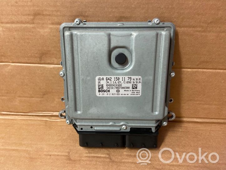 Mercedes-Benz CLK A209 C209 Calculateur moteur ECU A6421501179