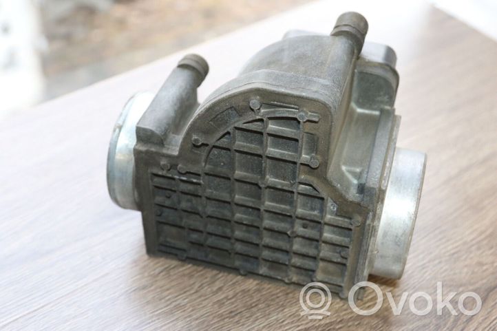 Mercedes-Benz E W124 Misuratore di portata d'aria A0281002024